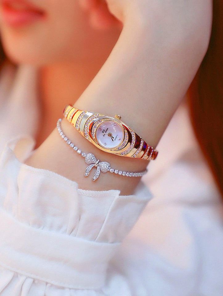 Elegant Charm Women's Bracelet Watch